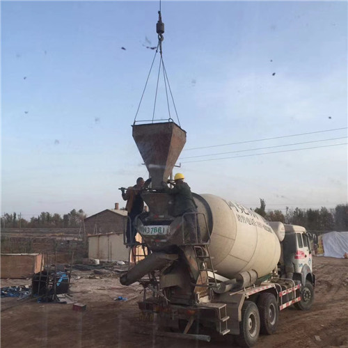 闵行区“精准瞄准”—— 吊车的 “定位导航” 技术